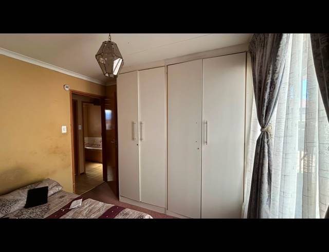 3 BEDROOM HOUSE FOR SALE IN PROTEA NORTH